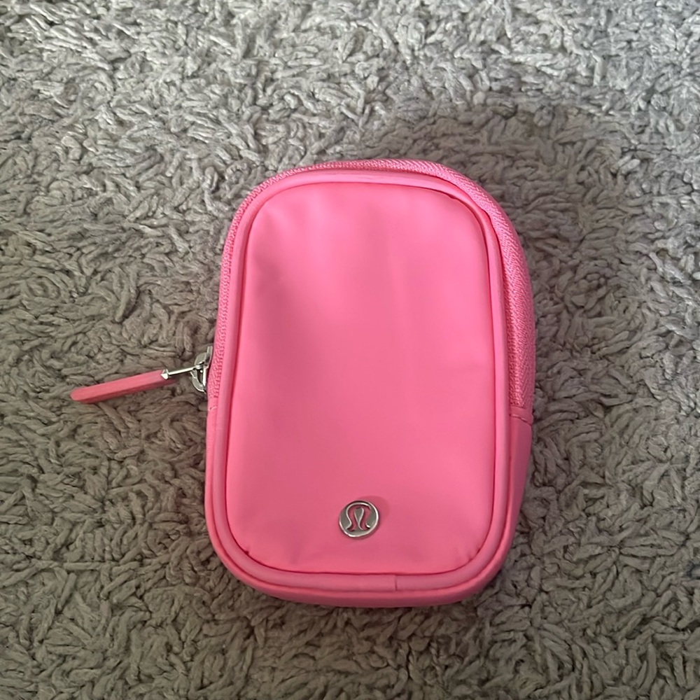 Lululemon Clippable Nano Pouch